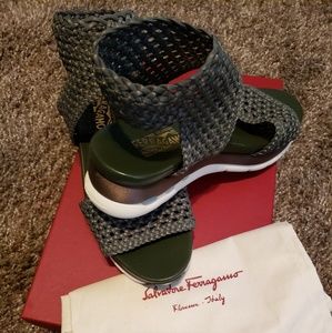 💥 DEAL💥Salvatore Ferragamo sandals